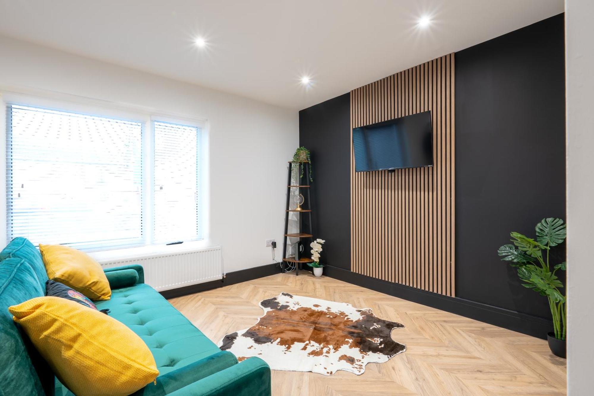 Modern 3Br Home - Private Parking - Tv In Every Bedroom Swansea Esterno foto